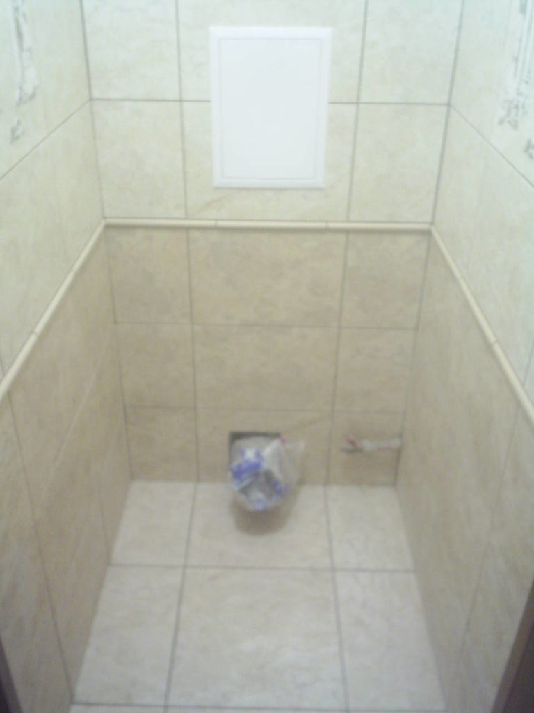 укладка плитки в Витебске туалет